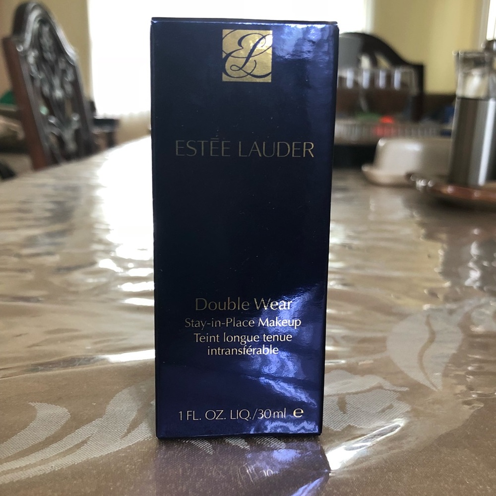 Estée Lauder double wear foundation 3w1 tawny